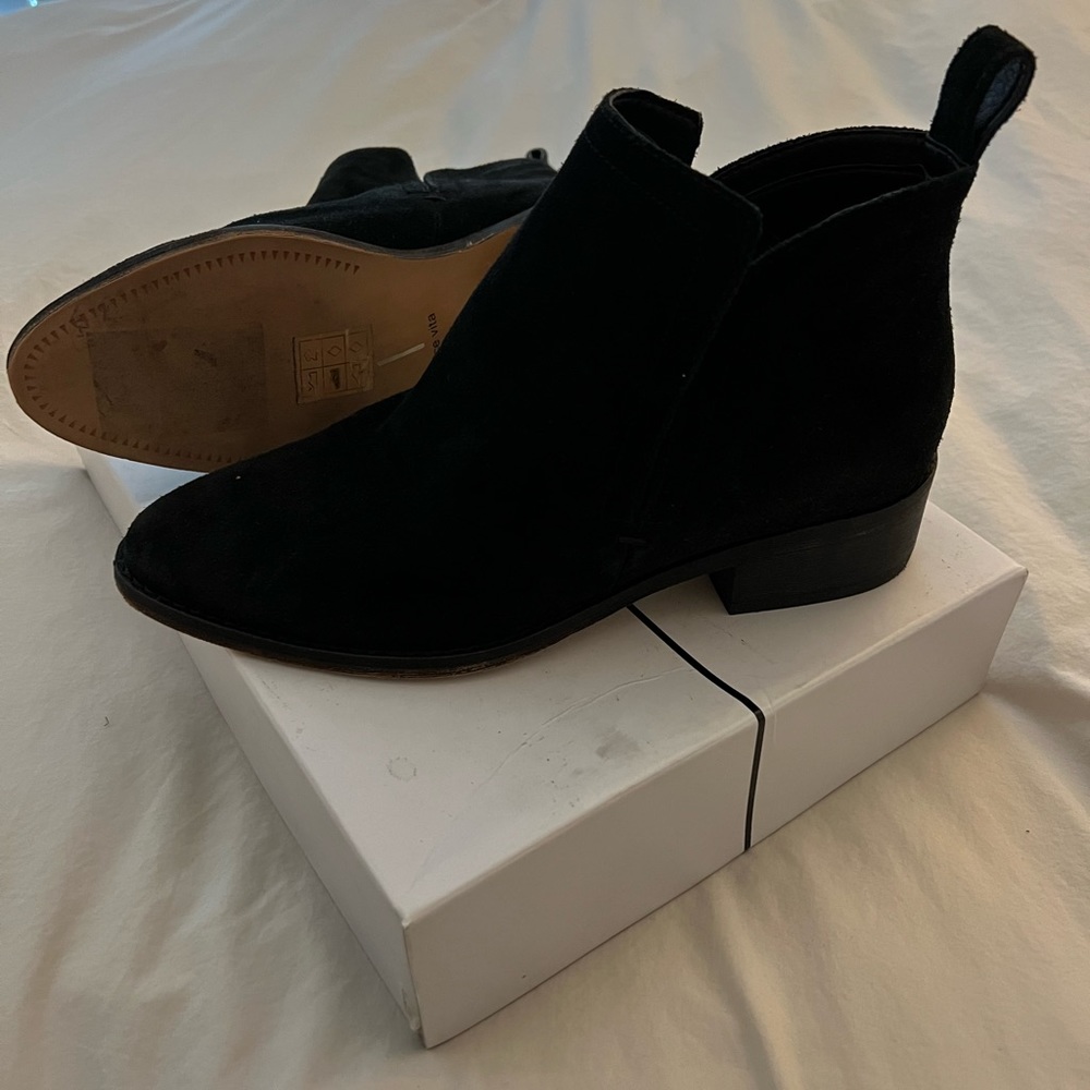 Dolce Vita Slip On Chelsea Boot - Tessy